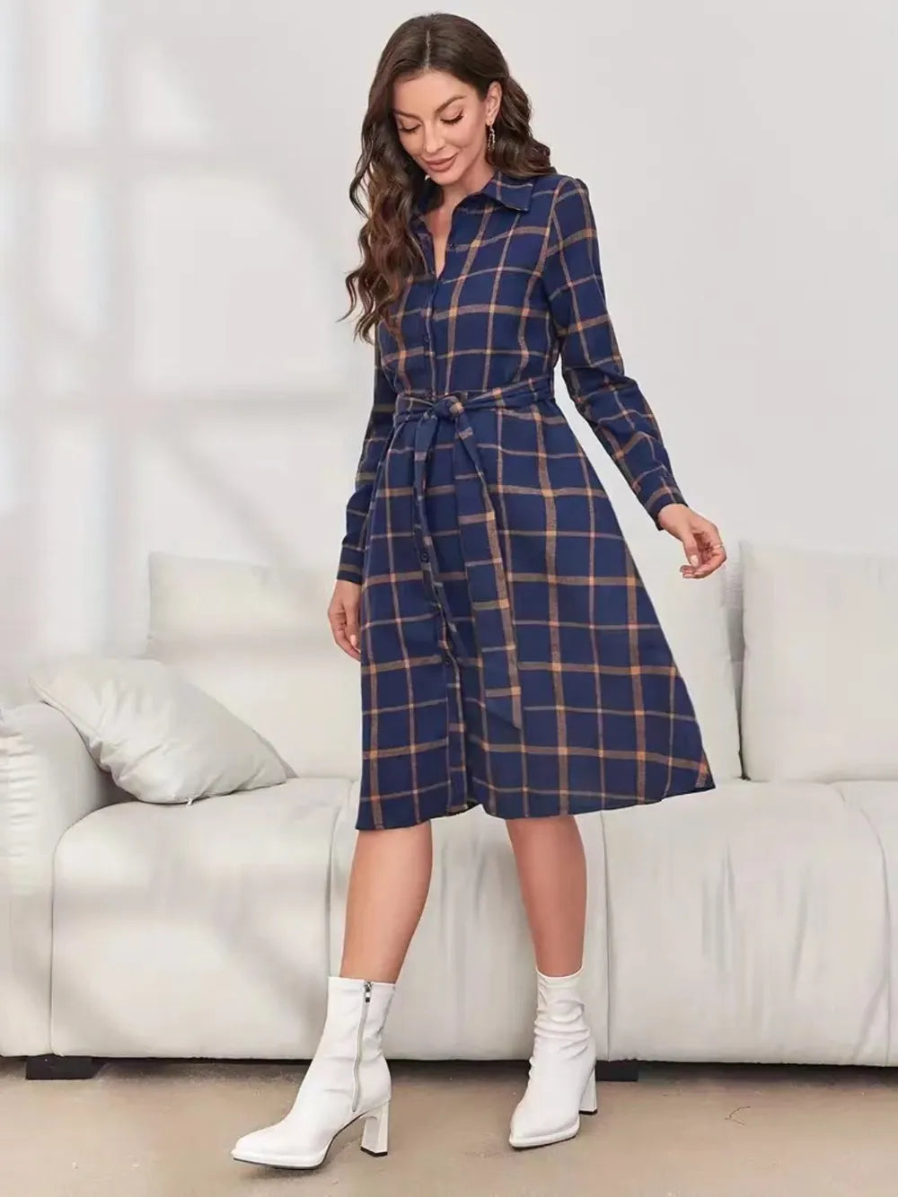 Checkered collar long sleeved tied long dress
